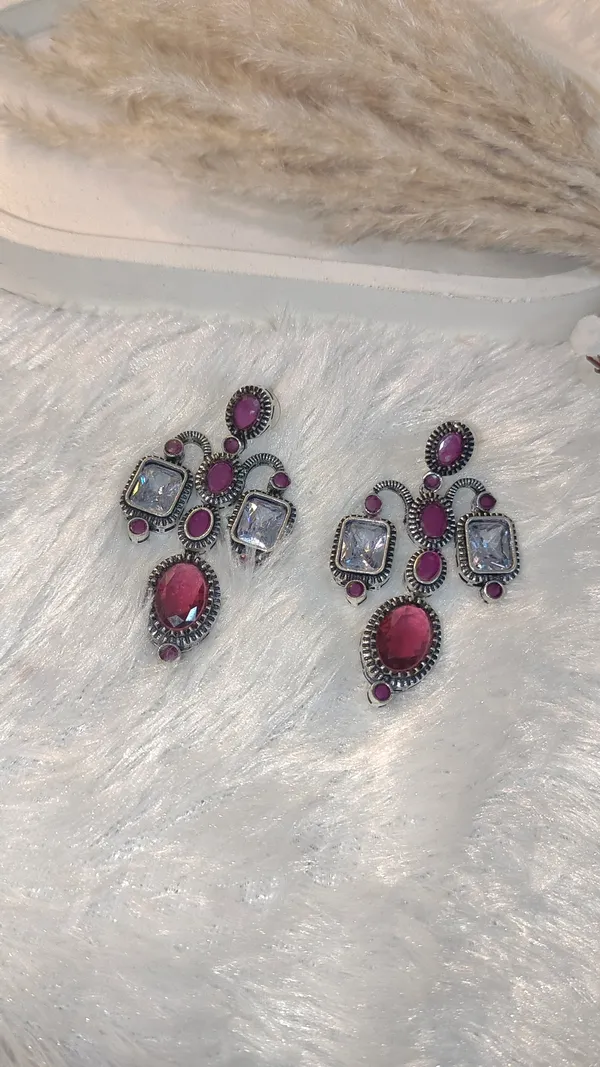 MONALISA_STONE_EARRING