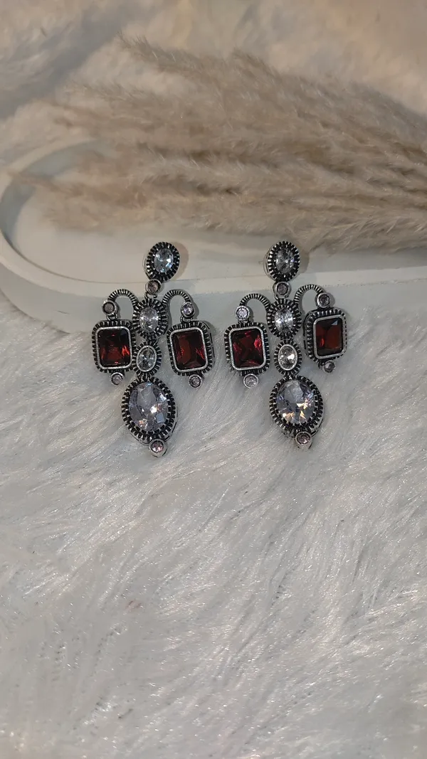 MONALISA_STONE_EARRING