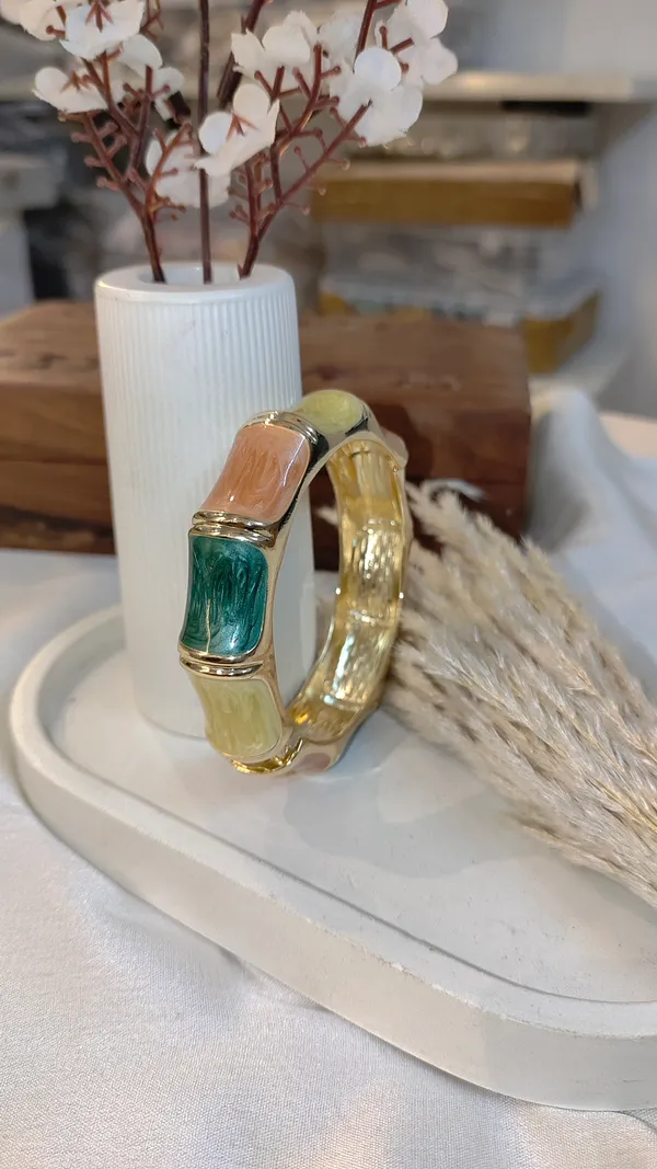 Golden_Brass_Premium_&_Elegant_(_Anti_Tarnish_)_Kada_For_Women