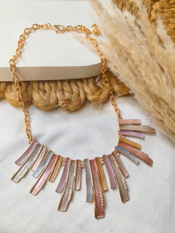 Golden_Stainless_Steel_Premium_&_Elegant_Necklace