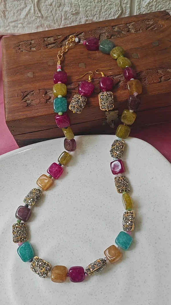 ANTIQUE_MONALISA_NECKLACE_SET_3.0