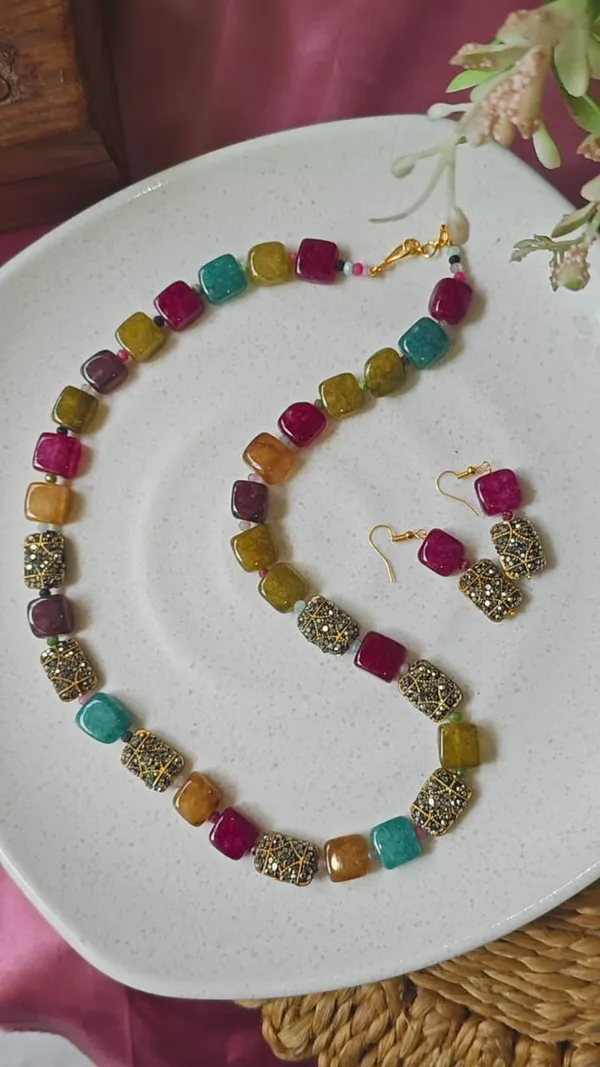 ANTIQUE_MONALISA_NECKLACE_SET_3.0