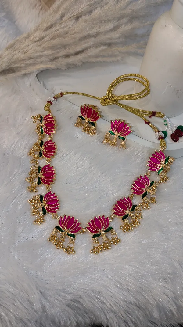 PINK_LOTUS_FLORAL_NECKLACE_SET_WITH_EARRINGS