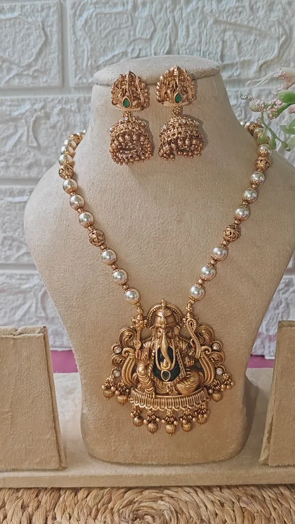 VINAYAKA_NECKLACE_–_TRADITIONAL_TEMPLE_JEWELLERY