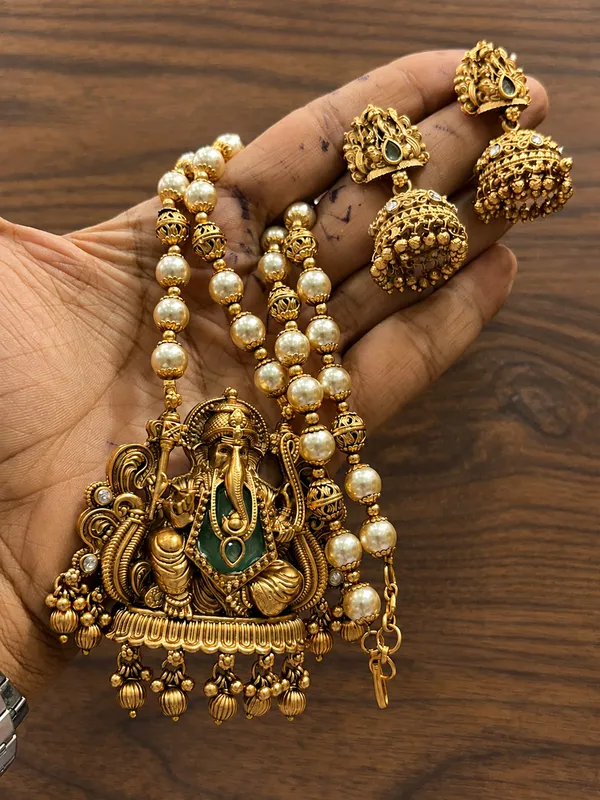 VINAYAKA_NECKLACE_–_TRADITIONAL_TEMPLE_JEWELLERY