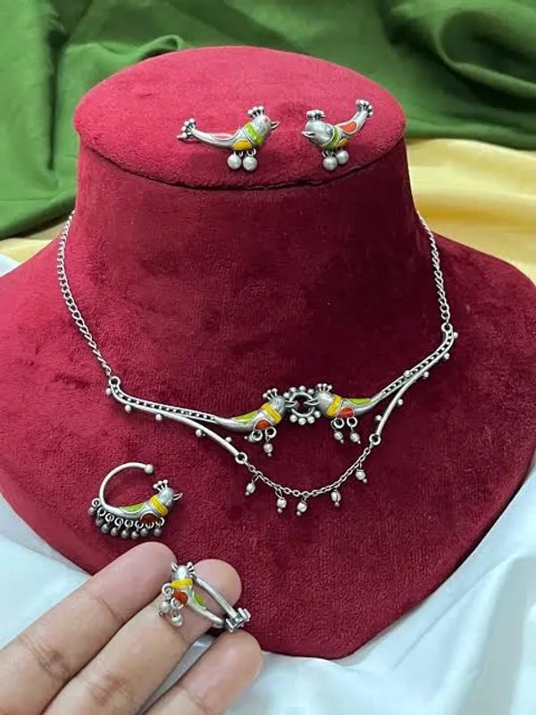 SILVER_REPLICA_BIRD_MOTIF_JEWELLERY_SET_–_NECKLACE,_EARRINGS_&_NOSE_PINS