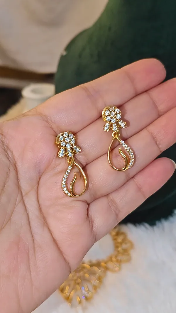 RAHA_-_GOLD-PLATED_CZ_NECKLACE_&_EARRING_SET