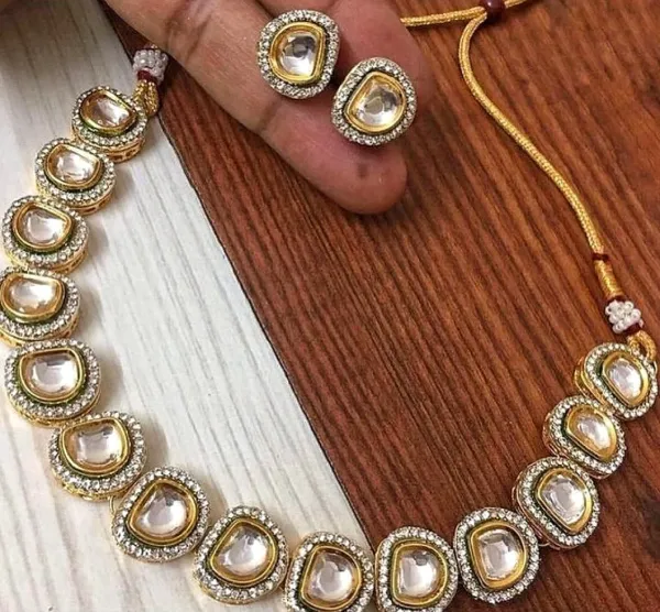 SAMAIRA_KUNDAN_NECKLACE_WITH_AD_STONES_SINGLE_LAYER