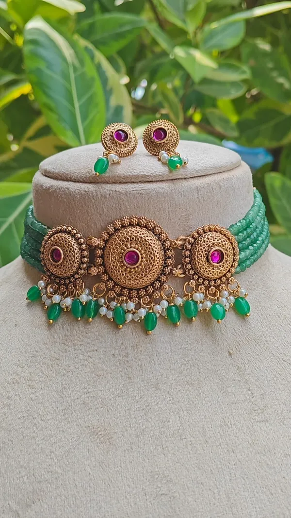 SONAKSHI_PREMIUM_QUALITY_TRADITIONAL_BRASS_CHOKAR_WITH_ONEX_BEADS