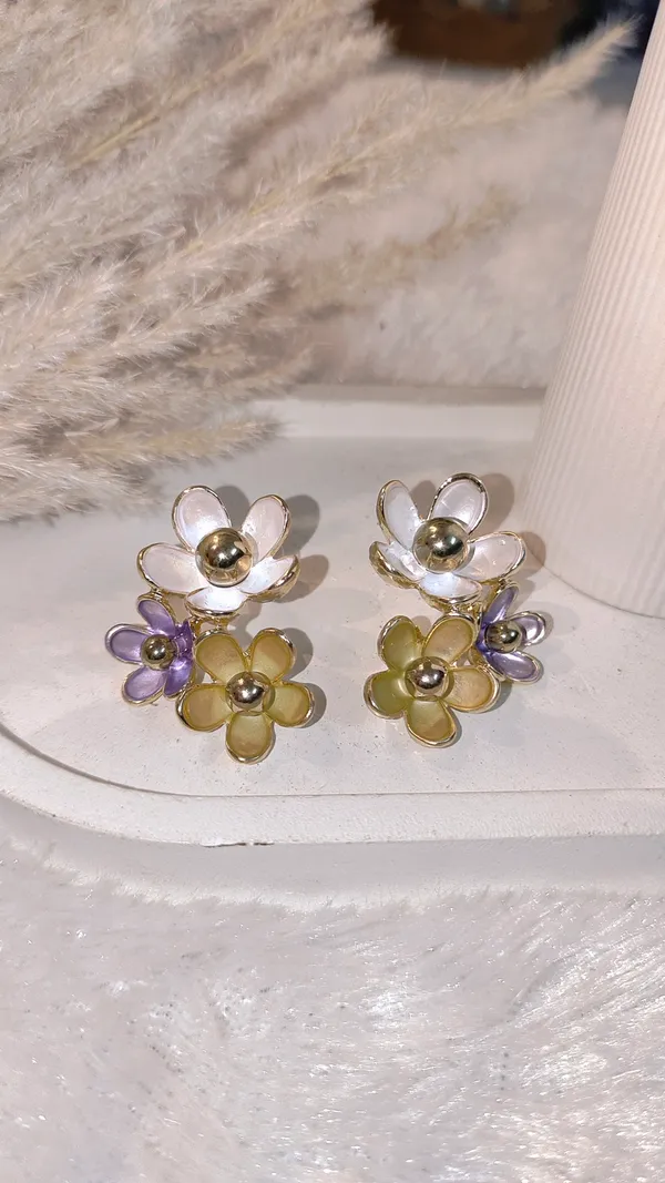 WESTERN_MULTI_FLORAL_EARRINGS_-_1