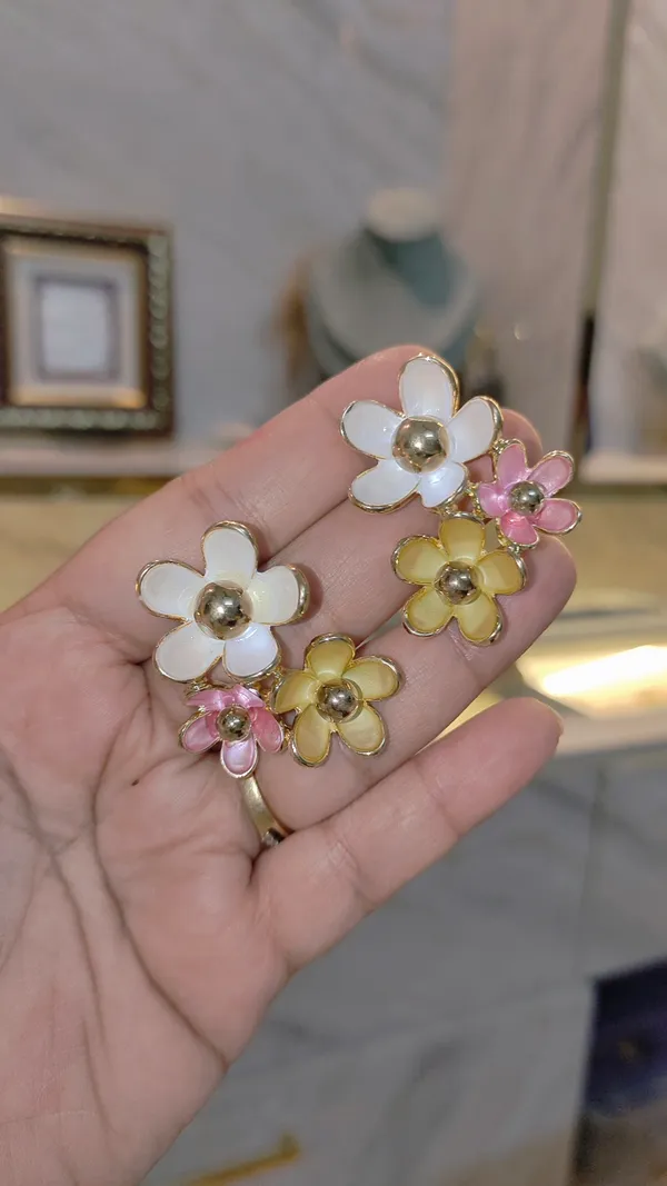 WESTERN_MULTI_FLORAL_EARRINGS_-_2