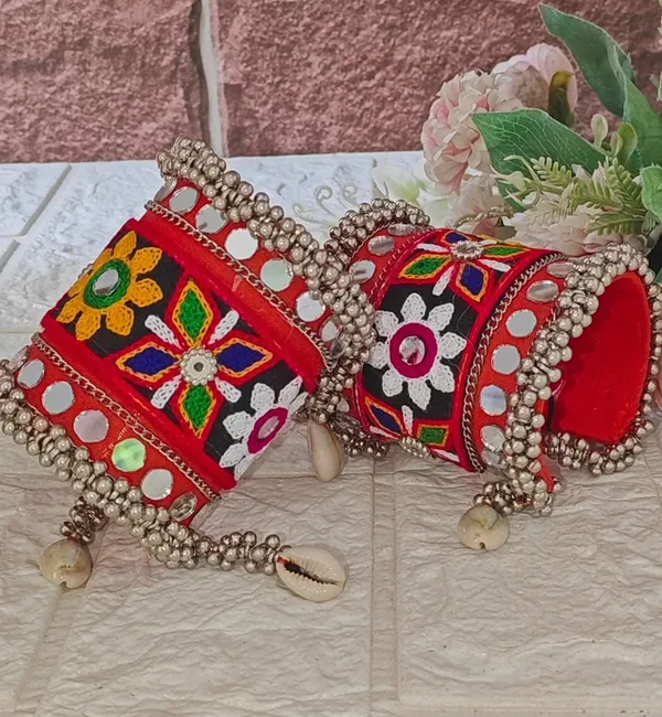 BOHO_HANDCUFF_(PAIR)_1.0