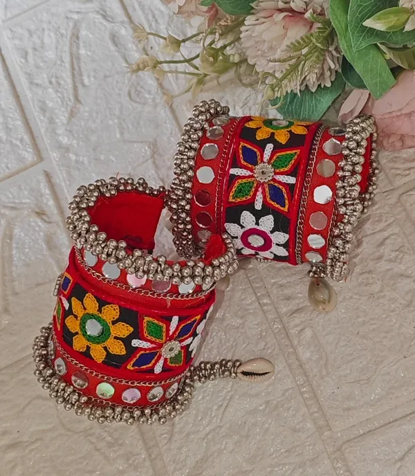 BOHO_HANDCUFF_(PAIR)_1.0