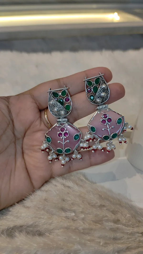 PAAKHI_JHUMKAS