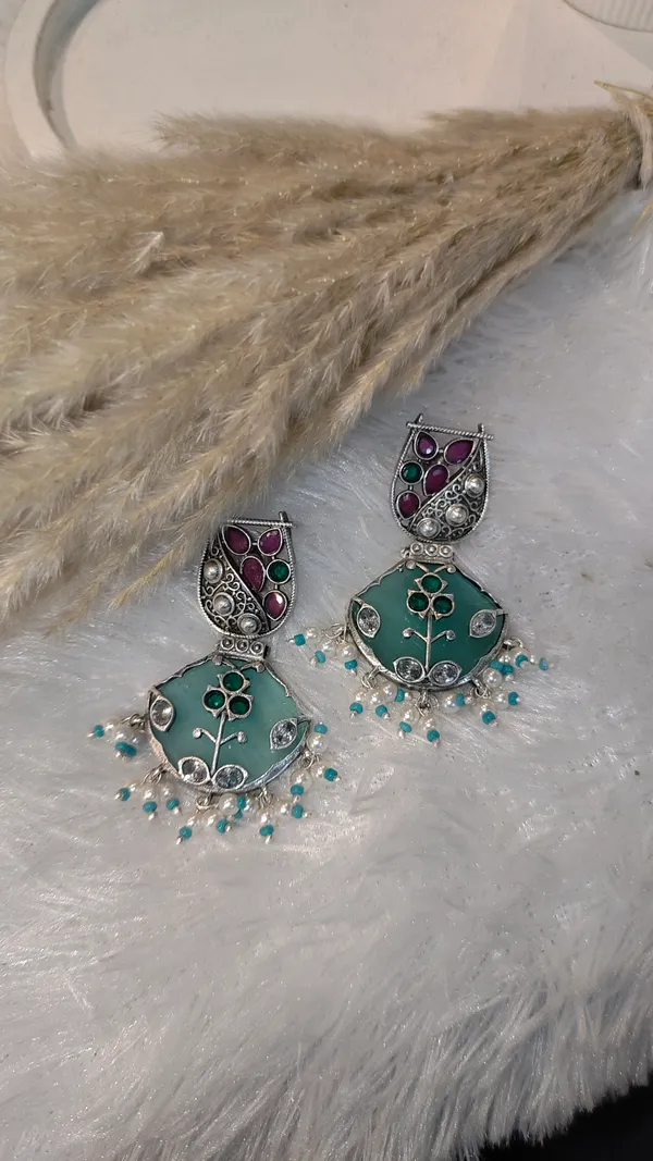 PAAKHI_JHUMKAS