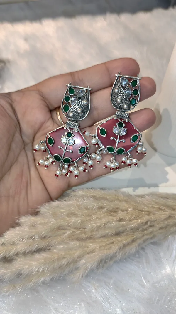 PAAKHI_JHUMKAS