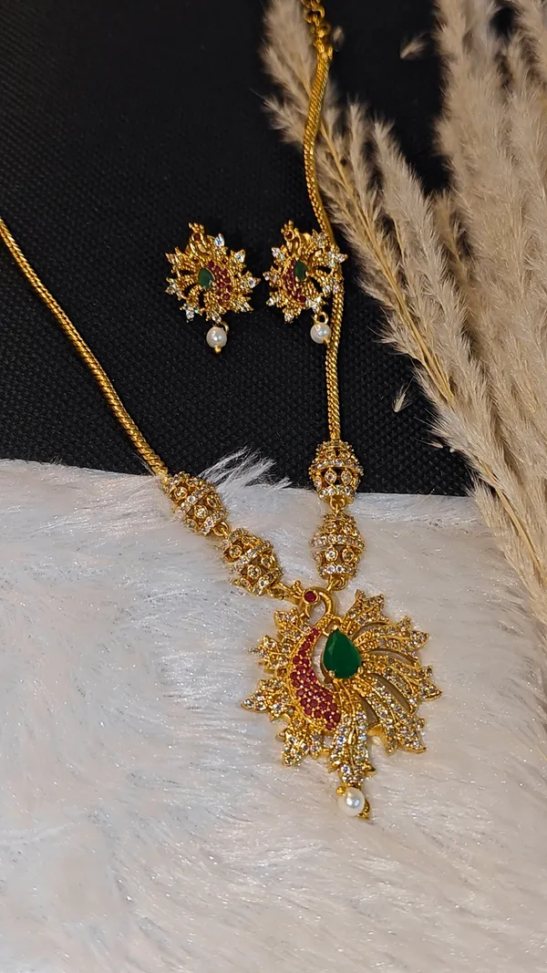 PEACOCK_GOLD-PLATED_NECKLACE_SET_WITH_AD_STONES