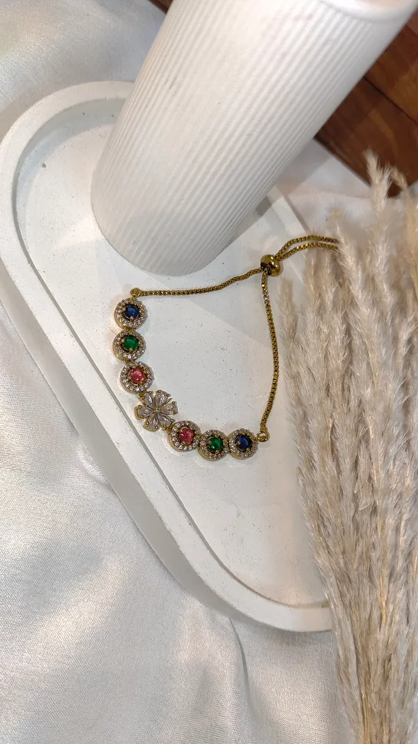 GOLDEN_BRASS_PREMIUM_&_ELEGANT_(_AD_DIAMONDS_)_BRACELET_FOR_WOMEN