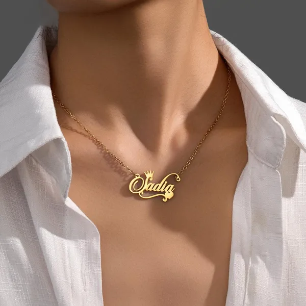Crown_Heart_Name_Necklace