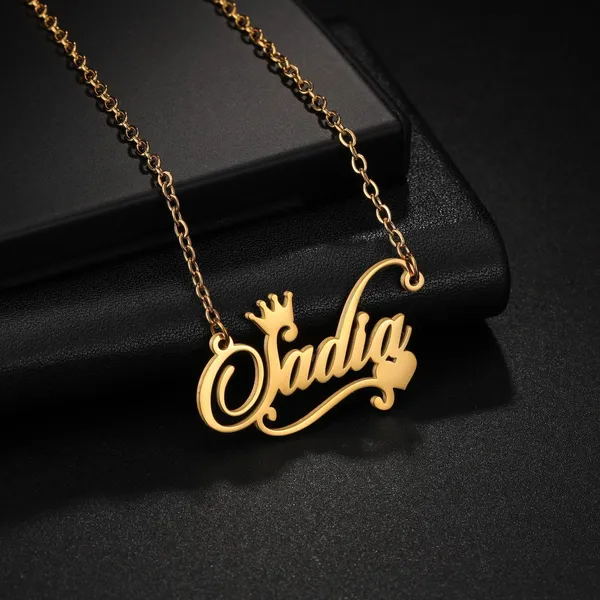 Crown_Heart_Name_Necklace