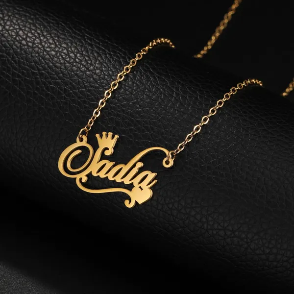 Crown_Heart_Name_Necklace