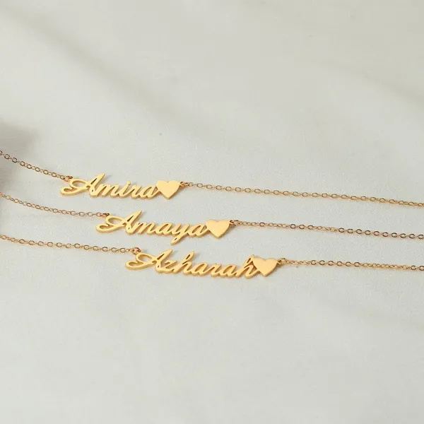 Custom_Name_Necklace_With_Heart_By_Artsy_Store
