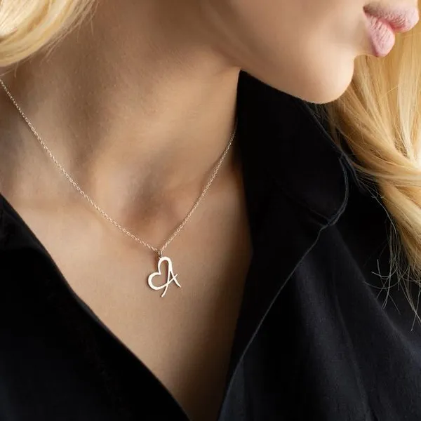 Initial_Necklace_With_Heart_By_Artsy_Store