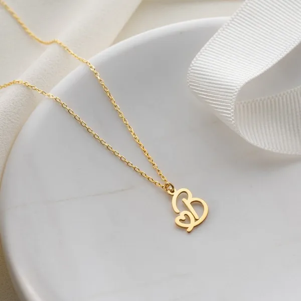 Initial_Necklace_With_Heart_Symbol