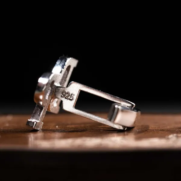 Silver_Personalized_Alphabet_Initials_Cufflinks_for_Men
