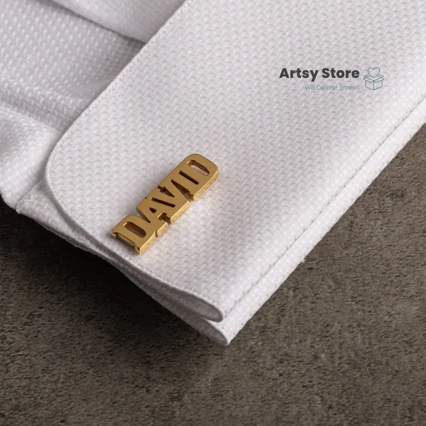 Gold_Personalized_Name_Cufflinks_For_Men