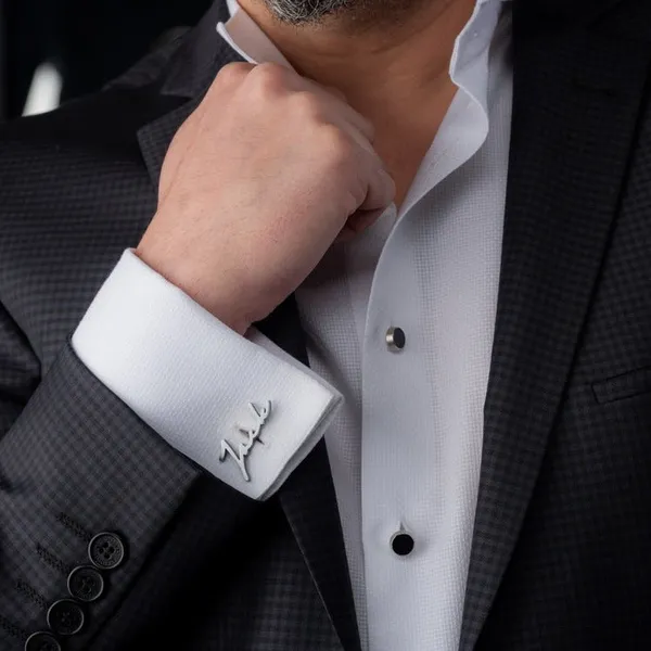 Personalized_Name_Cufflinks_For_Groomsmen_Gifts
