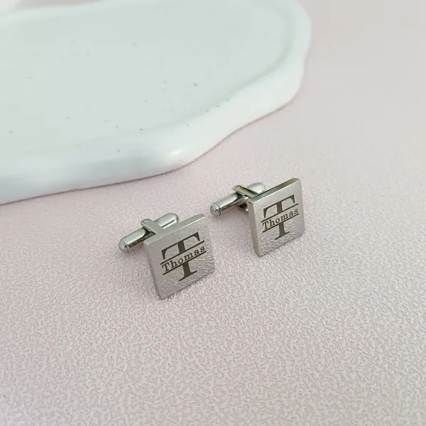 Personalized_Name_Cufflinks_With_Initial_For_Men