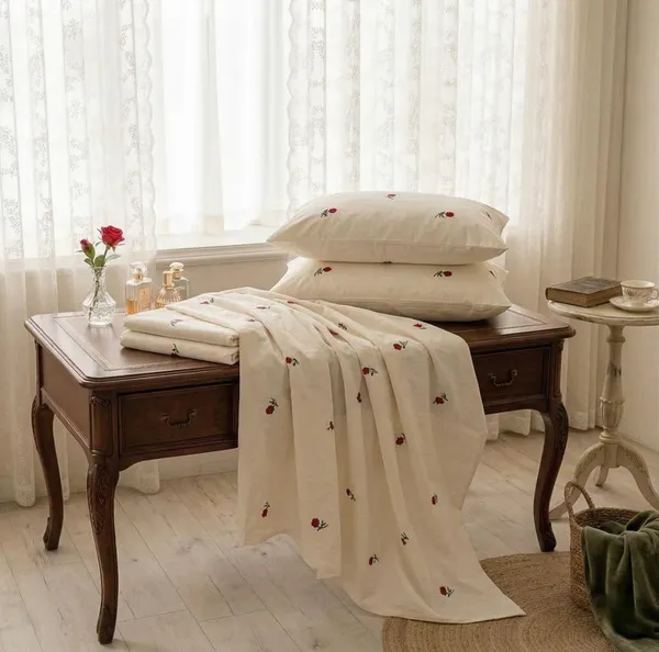 Exquisite_Embroidered_Bedsheet_With_Red_Roses_On_Light_Beige_Premium_Cotton_Bedsheet_With_Two_Pillow_Covers