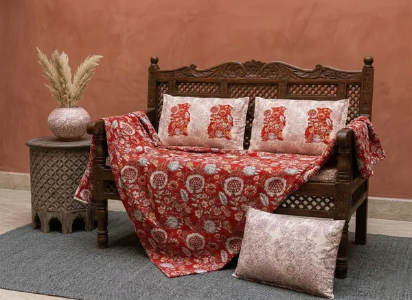 Exquisite_floral_print_in_red_and_beige_cotton_double_bedsheet_and_two_pillow_covers