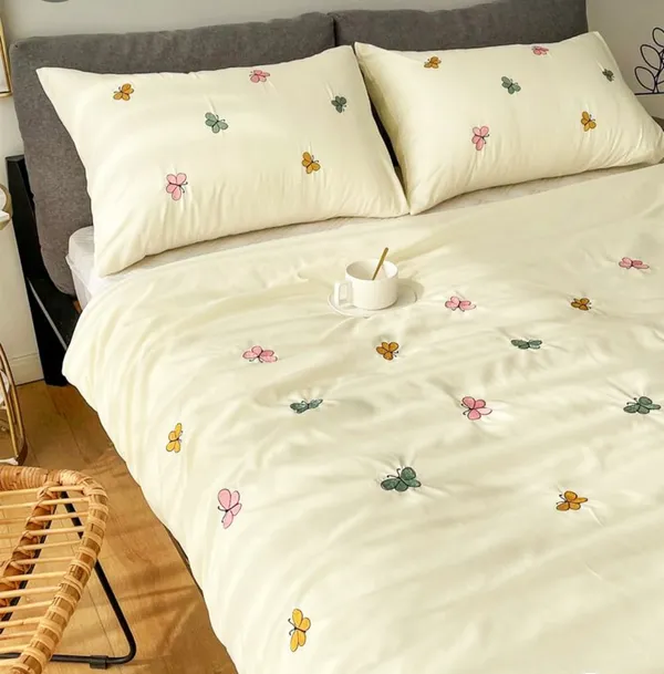 Exquisite_Embroidered_Bedsheet_In_Multicolour_Butterfly_Pattern_On_Yellow_Premium_Cotton_Bedsheet_With_Two_Pillow_Covers