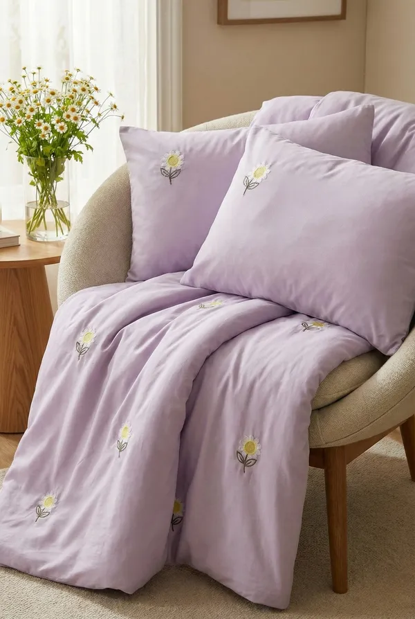 Exquisite_Embroidered_Cotton_Bedsheet_With_White_Daisy_Floral_Pattern_On_Lavender_In_Premium_Cotton_Bedsheet_Along_With_Two_Pillow_Covers