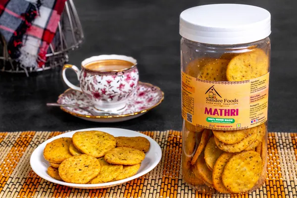 Premium_Homemade_High_Quality_Multigrain_Mathri