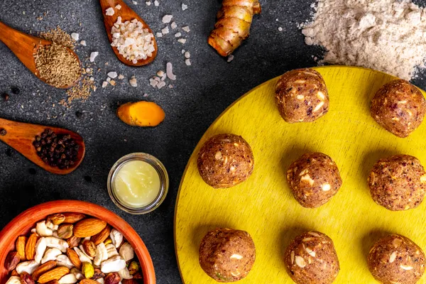 Homemade_Post_Pregnancy_Ladoo_500gm