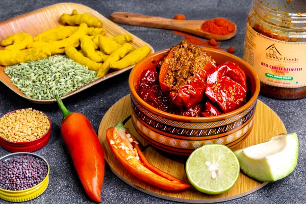 Premium_Homemade_Red_Chilli_Stuffed_Pickle