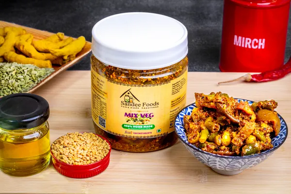 Premium_Homemade_Mix_Veg_Pickle
