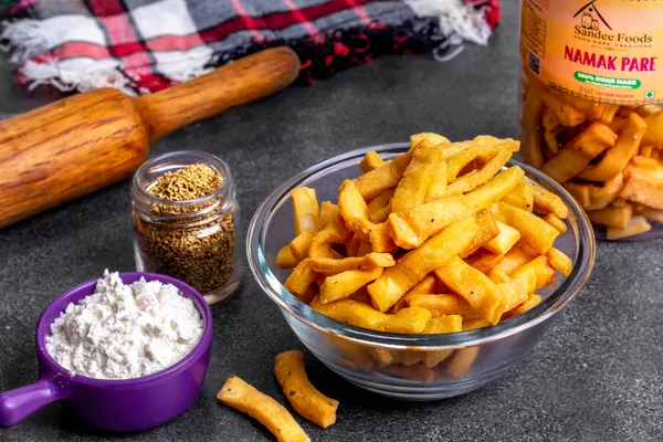Premium_Homemade_High_Quality_Namak_Para