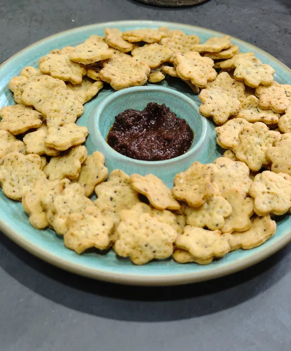Premium_Homemade_High_Quality_Pizza_Crackers