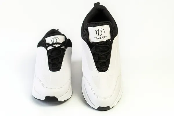 Black_And_White_Pu_And_Mesh_Shoes_For_Men