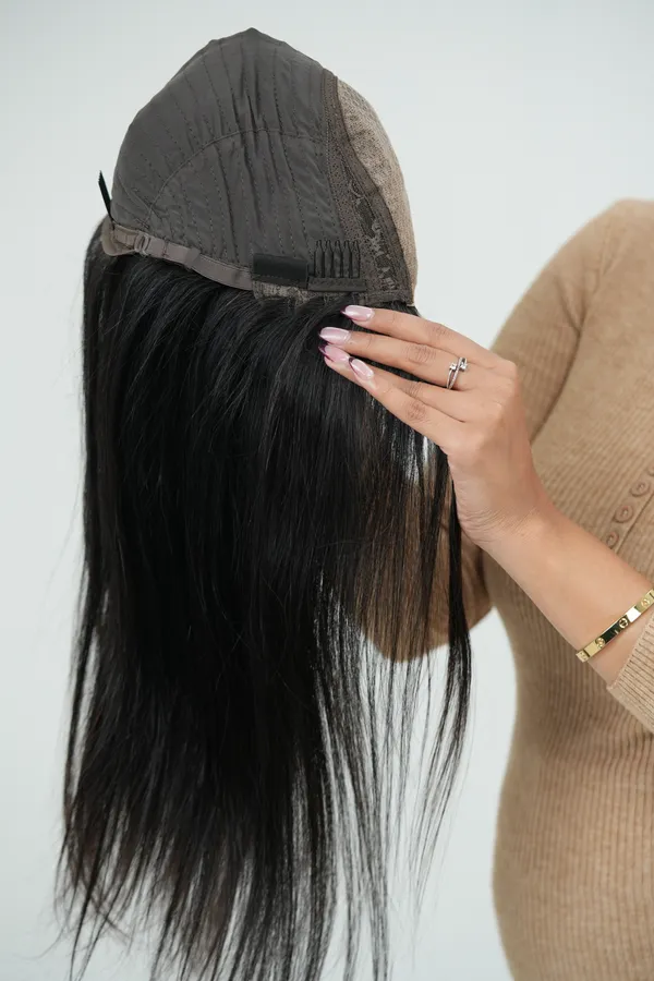 Natural_Wig_Silk_Base_For_Women_(24_Inches)
