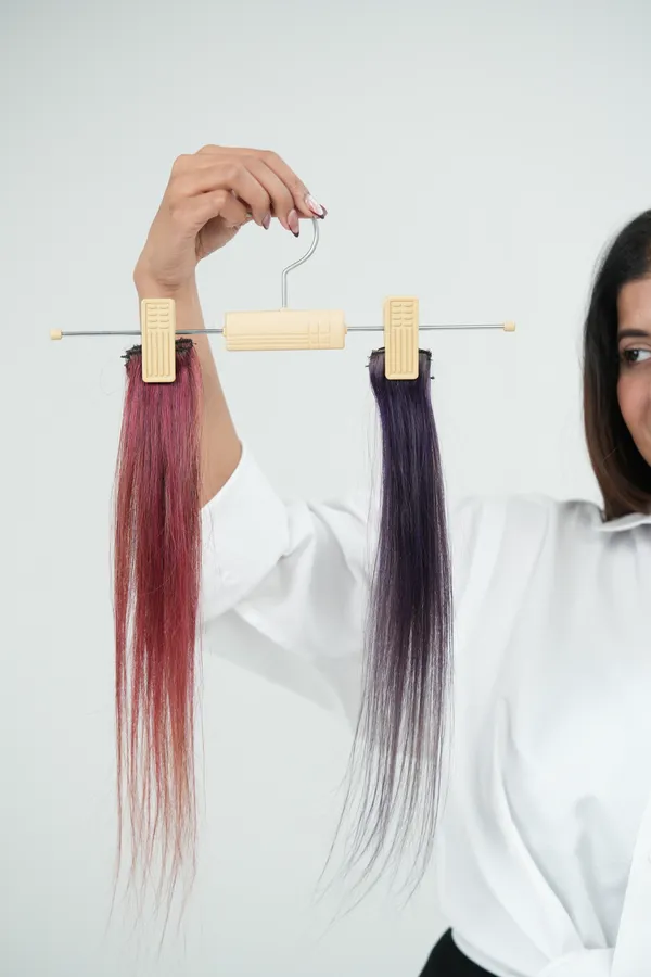 Roots_Hair_Coloured_Streaks