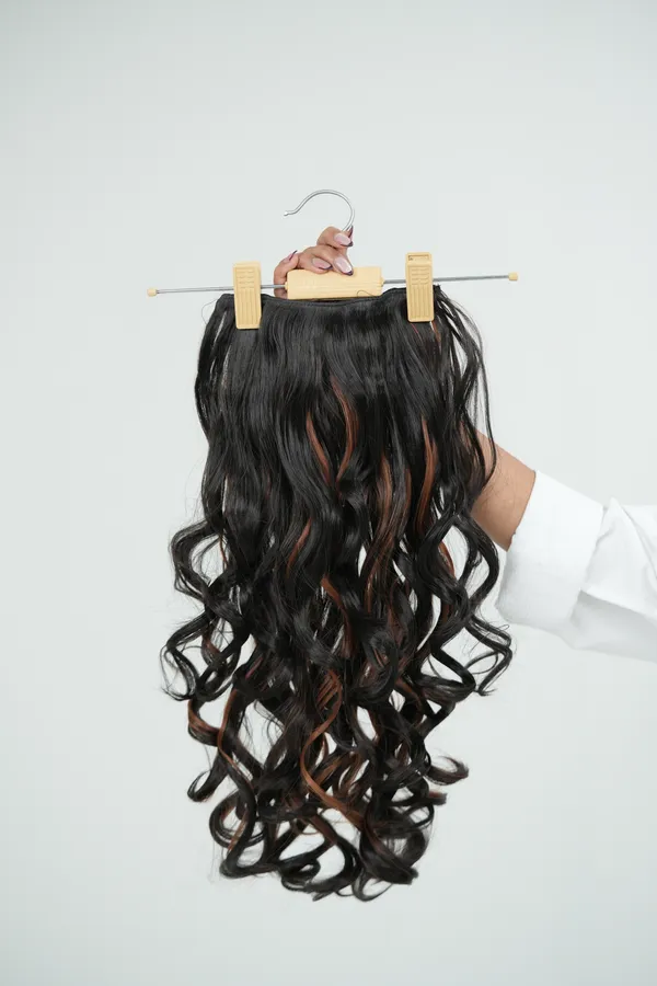 Brown_(Golden_Highlights)_Synthetic_Hair_Extension_For_Women