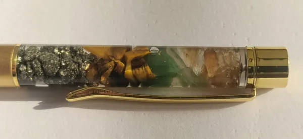 Premium_Money_Magnet_Pen_For_Prosperity,_Focus_&_Growth