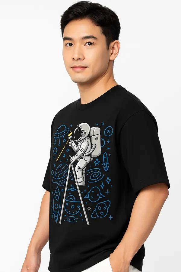 Black_Galactic_Painter_Astronaut_Graphic_Explore_Style_Beyond_Limits_Oversize_Tee