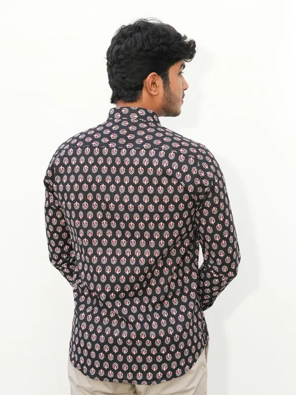 Jaipuri_Print_Black&Multicolor_Pure_Cotton_Hand_Block___Full_Sleeve_Shirt_For_Men