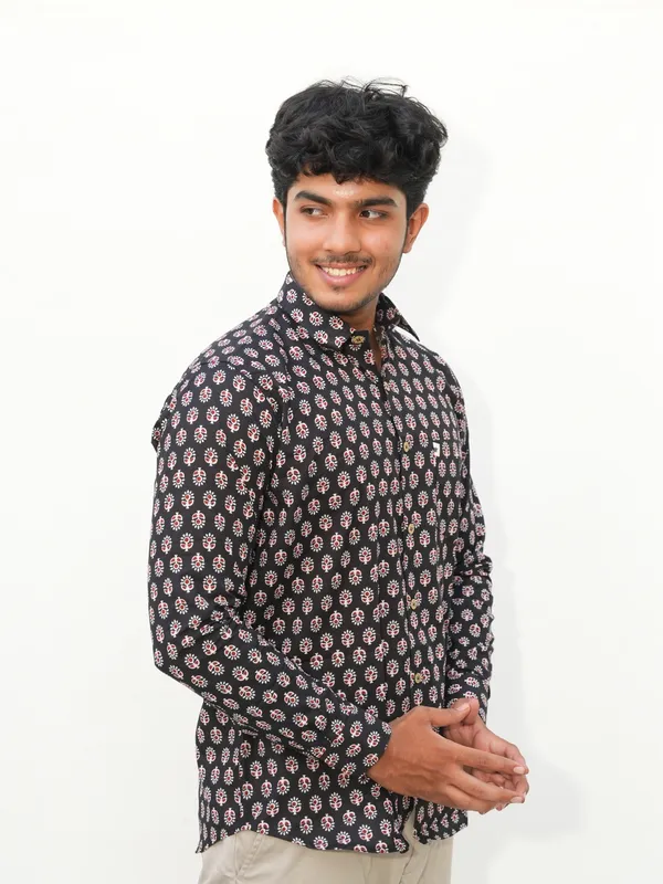 Jaipuri_Print_Black&Multicolor_Pure_Cotton_Hand_Block___Full_Sleeve_Shirt_For_Men